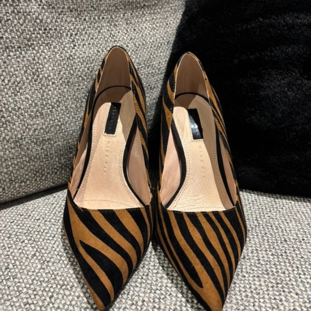 Topshop Black and Tan Striped Heels